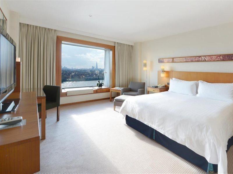 Canary Riverside Plaza Hotel Лондон Екстер'єр фото A room at the InterContinental London The O2