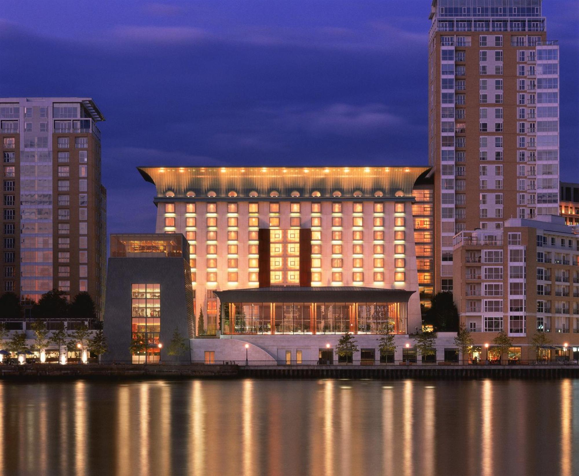 Canary Riverside Plaza Hotel Лондон Екстер'єр фото The InterContinental London O2