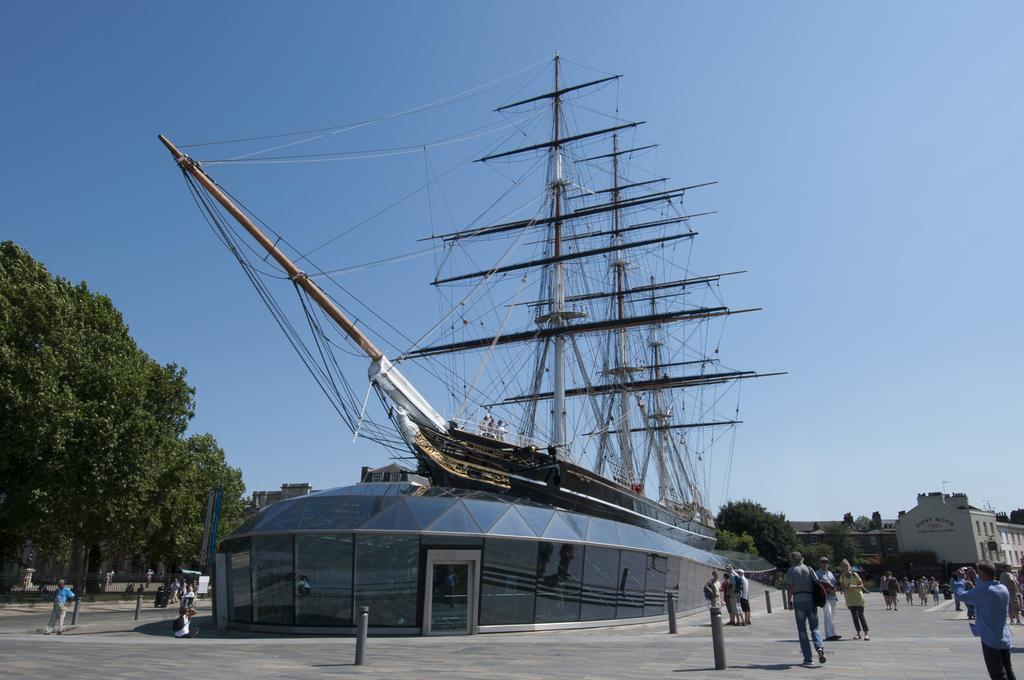 Canary Riverside Plaza Hotel Лондон Екстер'єр фото The Cutty Sark at Greenwich